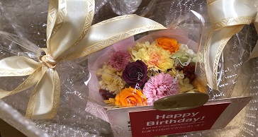 誕生日プレゼント壁掛けアレンジ