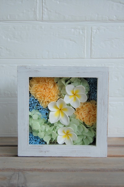 プルメリアのフレームアレンジ